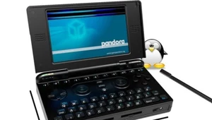 Netbook ze zintegrowanym gamepadem