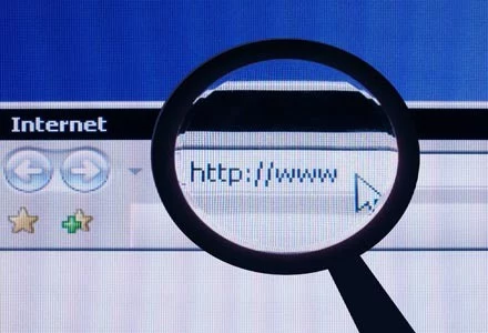 Pomyłki internautów to dla niektórych źródło pokaźnych zysków Fot. Stefanie L. Pomyłki internautów to dla niektórych źródło pokaźnych zysków Fot. Stefanie L.