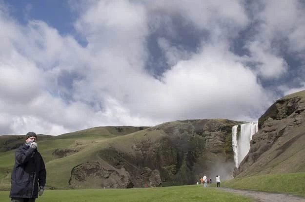 Islandia, w tle wulkan Eyjafjoell. Na razie kojarzymy Islandię tylko z tym