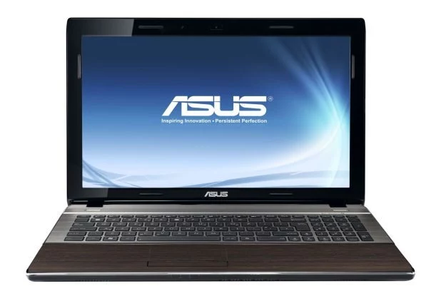 Asus U53JC: 15,6-calowy notebook zgodny z technologią Wireless Display