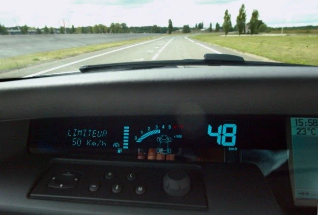 NeuFlow będzie pewnego dnia w stanie kierować samochodem NeuFlow będzie pewnego dnia w stanie kierować samochodem