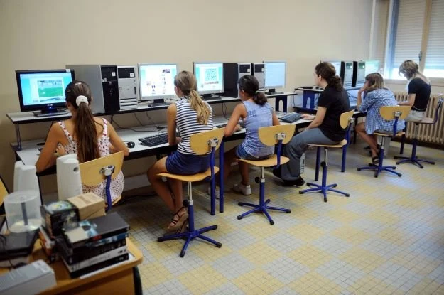 Lata temu naprawa komputera w domu była standardem - notebooki jednak zmieniły ten trend Lata temu naprawa komputera w domu była standardem - notebooki jednak zmieniły ten trend