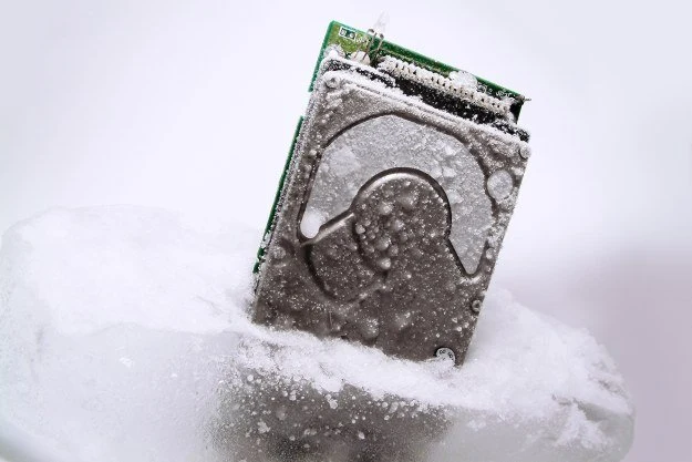 Niskie temperatury mogą być zabójcze dla podzespołów komputera Fot. Renea Leathers Niskie temperatury mogą być zabójcze dla podzespołów komputera Fot. Renea Leathers