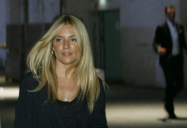 Sienna Miller - czy hakerzy "wykradli" jej rozmowy telefoniczne. Czy była cyfrowo śledzona? Sienna Miller - czy hakerzy "wykradli" jej rozmowy telefoniczne. Czy była cyfrowo śledzona?