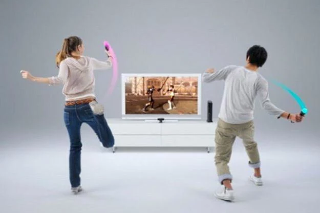 PlayStation Move - bardzo precyzyjny i zaawansowany kontroler ruchowy. Godny konkurent Kinecta i Wii