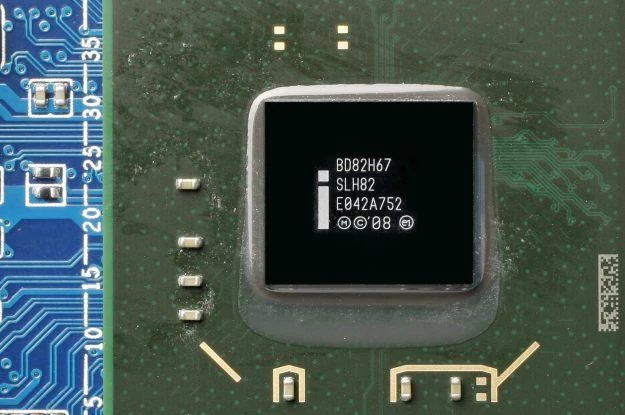 Intel SLH82 jednoznacznie identyfikuje chipset firmy Intel