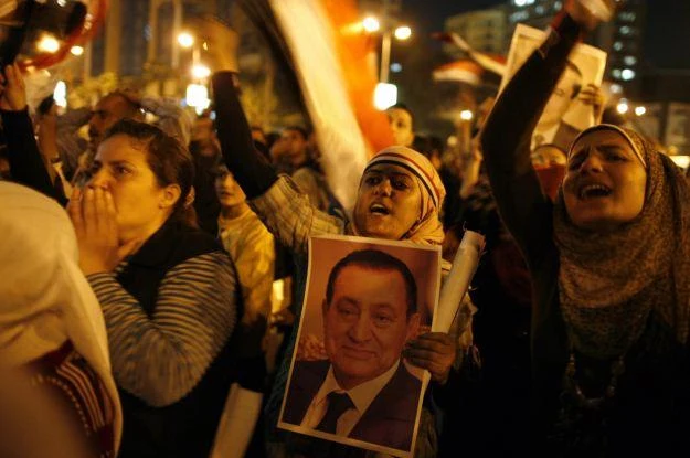 Mubarak wyłączył internet, potem chciał wprowadzić do sieci trojana Mubarak wyłączył internet, potem chciał wprowadzić do sieci trojana