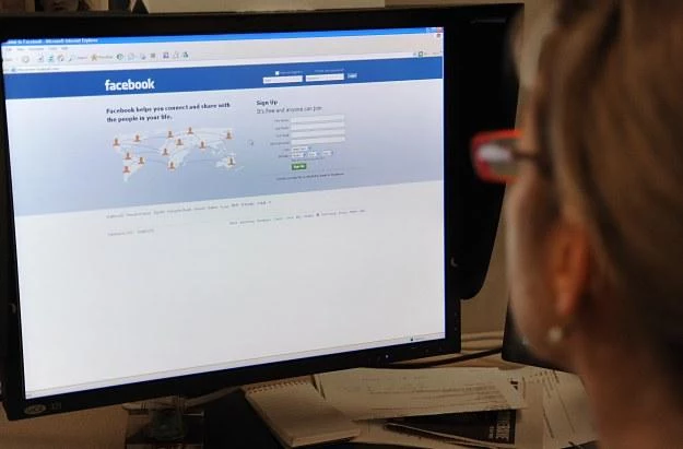 Większość polskich użytkowników Facebooka stanowią kobiety