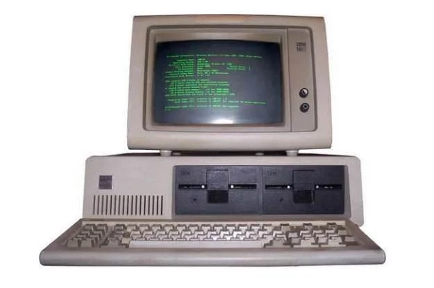 IBM PC 5150 - to on zaczał rewolucję (Fot. Wikimedia Commons/Boffy b/Lic. CC by-sa)