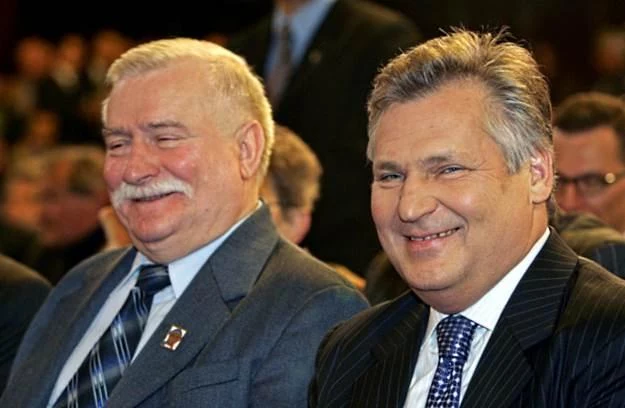 Byli prezydenci Lech Wałęsa i Aleksander Kwaśniewski - łączy ich miłość do internetu