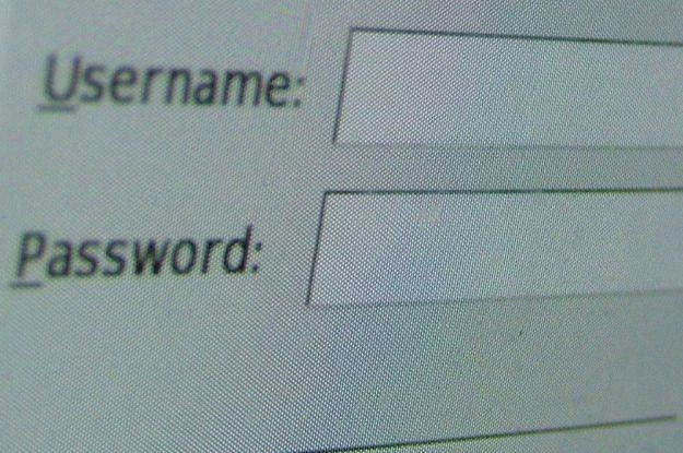 300 tys. certyfikatów bezpieczeństwa nie leży na ulicy fot. Joshua Davis 300 tys. certyfikatów bezpieczeństwa nie leży na ulicy fot. Joshua Davis