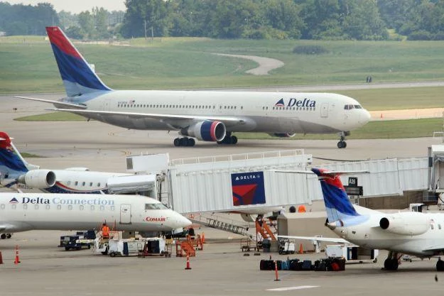 Cyberoszuści zaatakowali pasażerów linii Delta Airlines