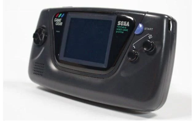 Game Gear - lepsze od iPada, szybsze od iPhone'a i smuklejsze od Galaxy SII . Hit 2012 roku