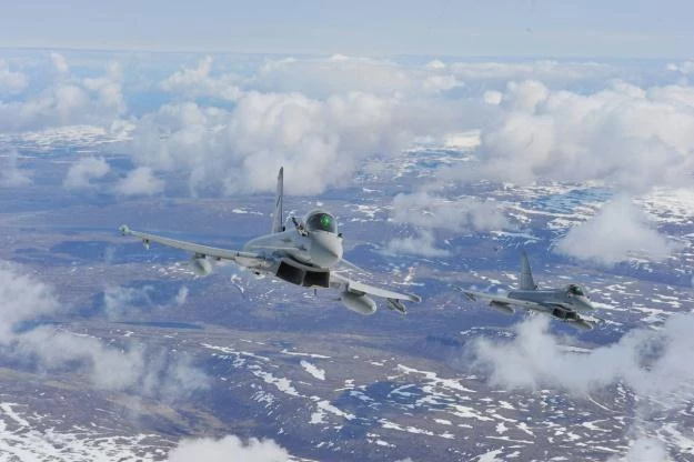 Eurofighter nad Islandią.  Copyright Eurofighter - Aeronautica Militare - Italian Air Force