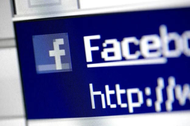 Facebook rewanżuje się firmie Mitel