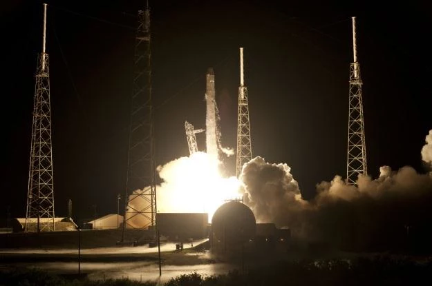 SpaceX Dragon już wystartował. Na Ziemię wróci po 28 października