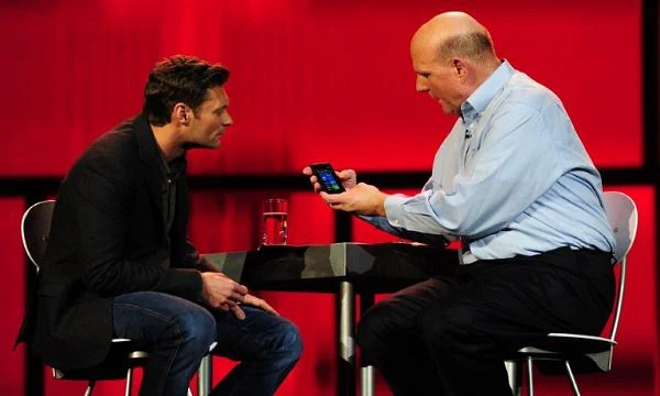 Windows Phone 7 - Microsoft nie ustaje w promocji tego systemu