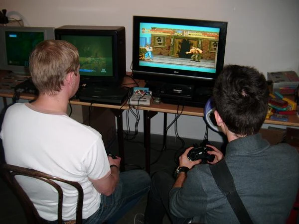 Chodzona bijatyka "Final Fight" w wersji na konoslę Sega CD Chodzona bijatyka "Final Fight" w wersji na konoslę Sega CD