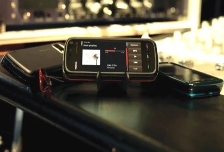 Wcześniejsza wersja Nokia 5800 - ta będzie pozbawiona modułu WiFi. Czy to dobrze? Wcześniejsza wersja Nokia 5800 - ta będzie pozbawiona modułu WiFi. Czy to dobrze?