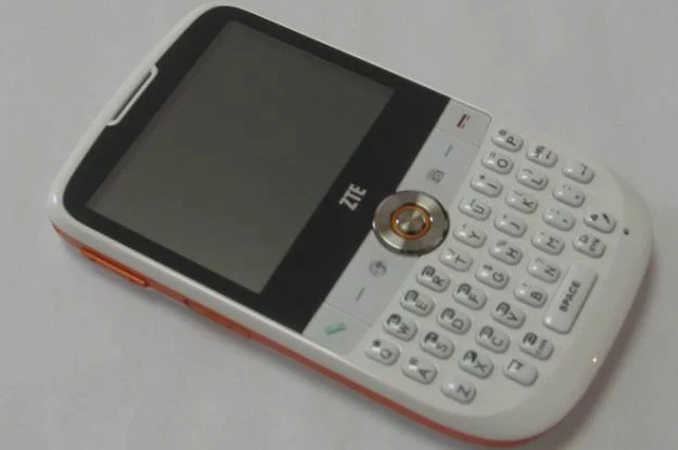 I-CHAT X990