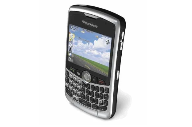 Black BerryCurve 8330