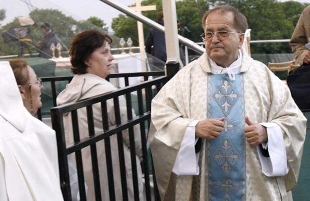 Co stanie się z siecią komórkową wRodzinie? Co stanie się z siecią komórkową wRodzinie?