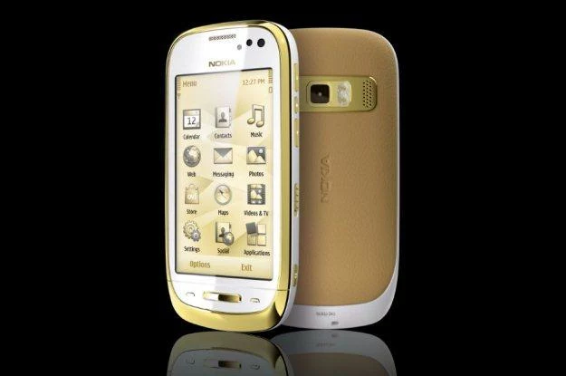 Nokia Oro - telefon z szafirem