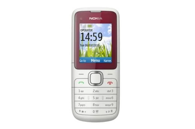 Nokia C1-01 - jeden z telefonów oferowanych przez T-Mobile Polska