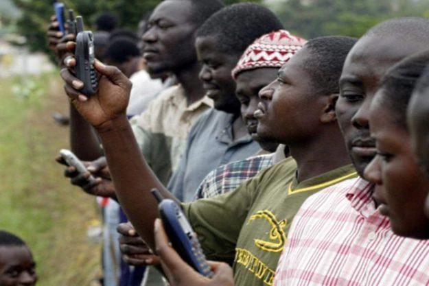 Nigeria w panice. Kto odbierzez telefon - umrze