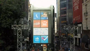 Gigantyczny model smartfona z Windows Phone w Nowym Jorku