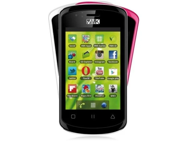 VMK Elikia - oczywiście z systemem Android. Ciekawe, co na pulpicie robi ten "MW3" i "PES2012" VMK Elikia - oczywiście z systemem Android. Ciekawe, co na pulpicie robi ten "MW3" i "PES2012"