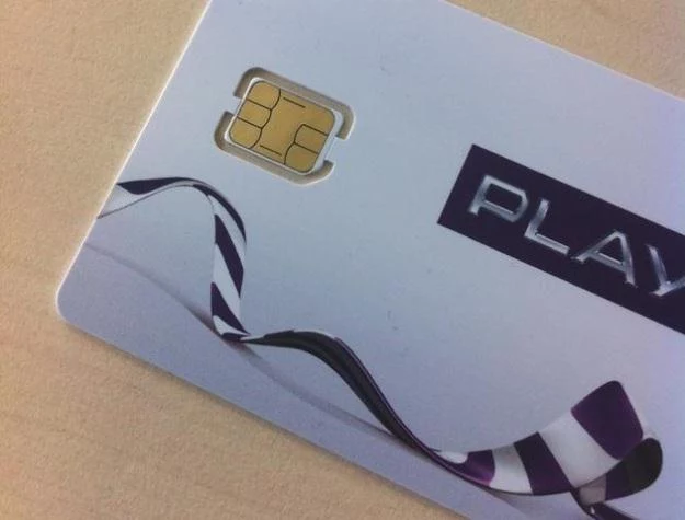 Zdjęcie umieszczone przez rzecznika prasowego Play - bez nano-sim nie skorzystamy z iPhone'a 5