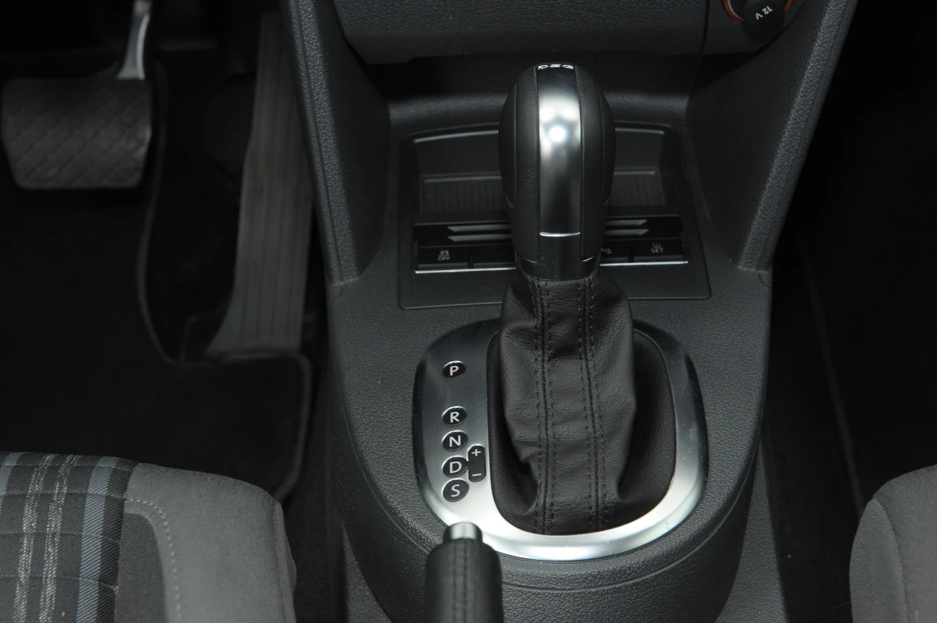 W wersji silnikowej 2.0 TDI o mocy 170 KM przekładnia DSG jest standardem. I dobrze.