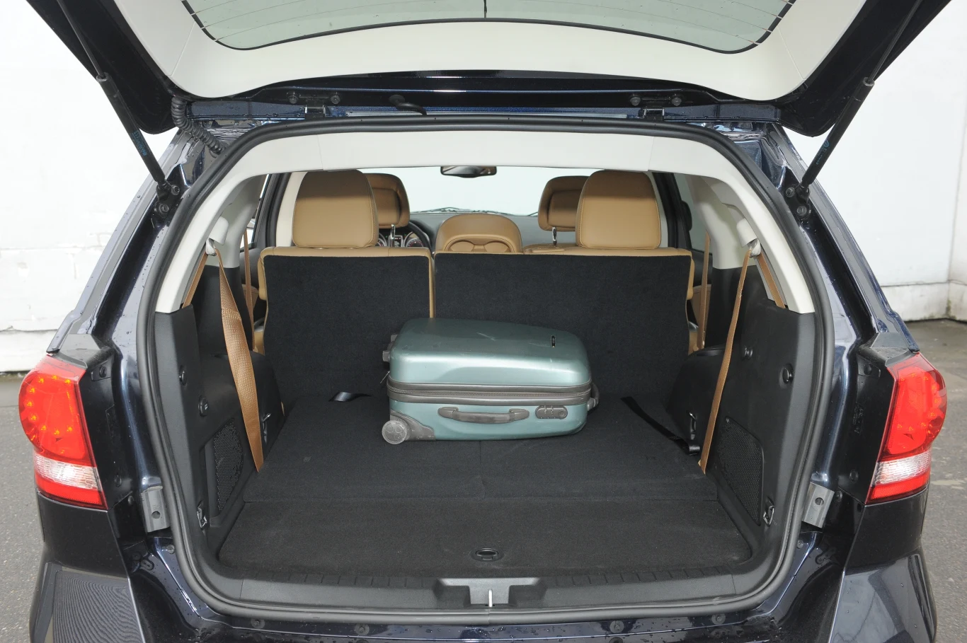 W konfiguracji 5-osobowej bagażnik liczy 540 l pojemności.