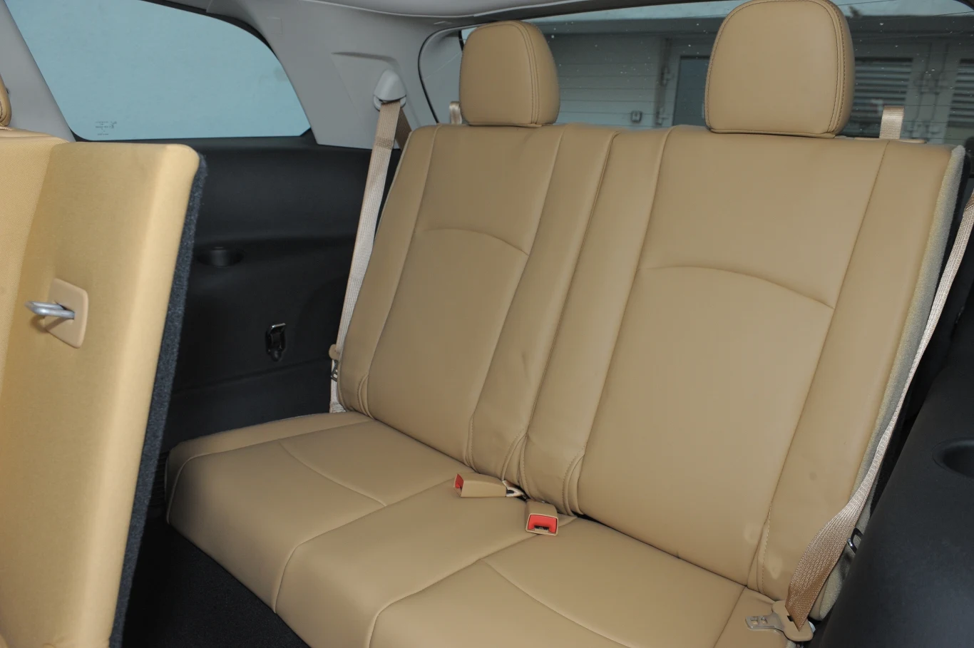 Dodatkowe fotele to standard, ale można z nich zrezygnować.