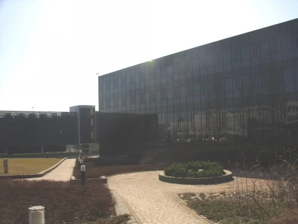 Fabryka w Salo - taka pogoda nie trafia się często