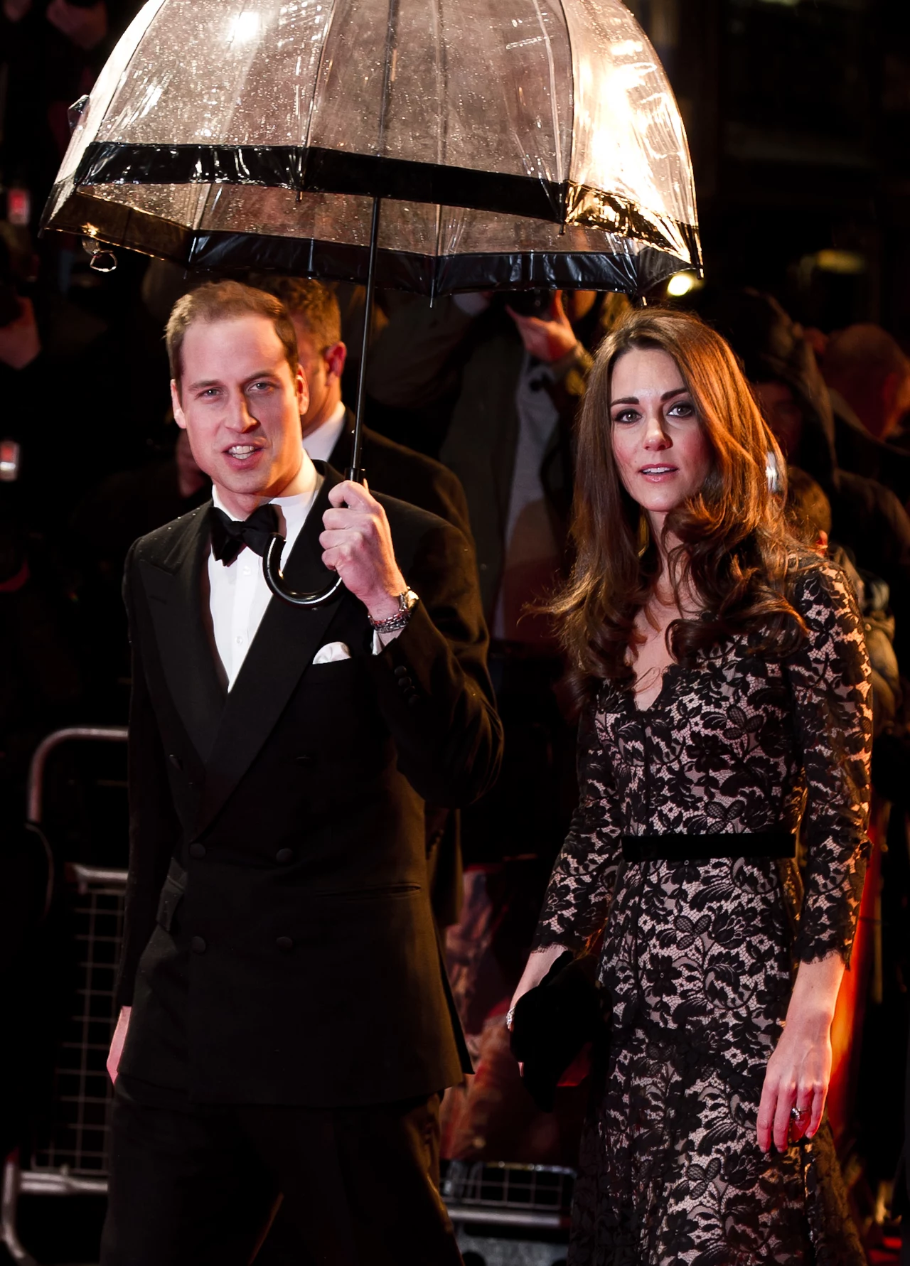 Księżna Catherine i książę William na premierze filmu War Horse w styczniu 2012 roku Księżna Catherine i książę William na premierze filmu War Horse w styczniu 2012 roku