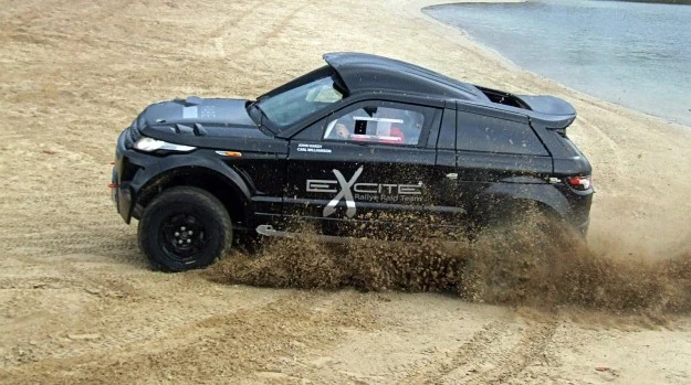 Range Rover Evoque Desert Warrior 3 waży 1900 kilogramów. 