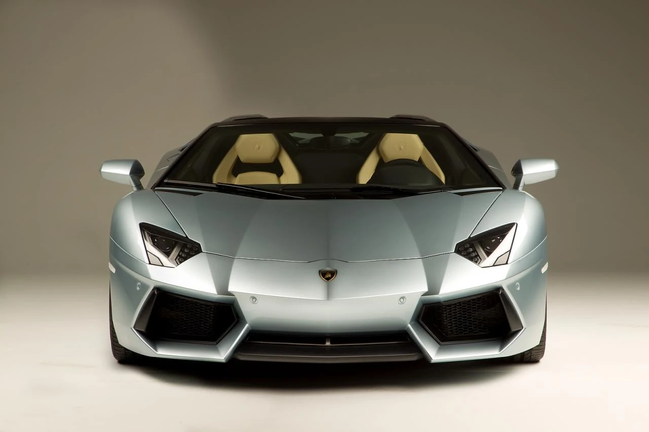Lamborghini Aventador LP 700-4 Roadster Lamborghini Aventador LP 700-4 Roadster
