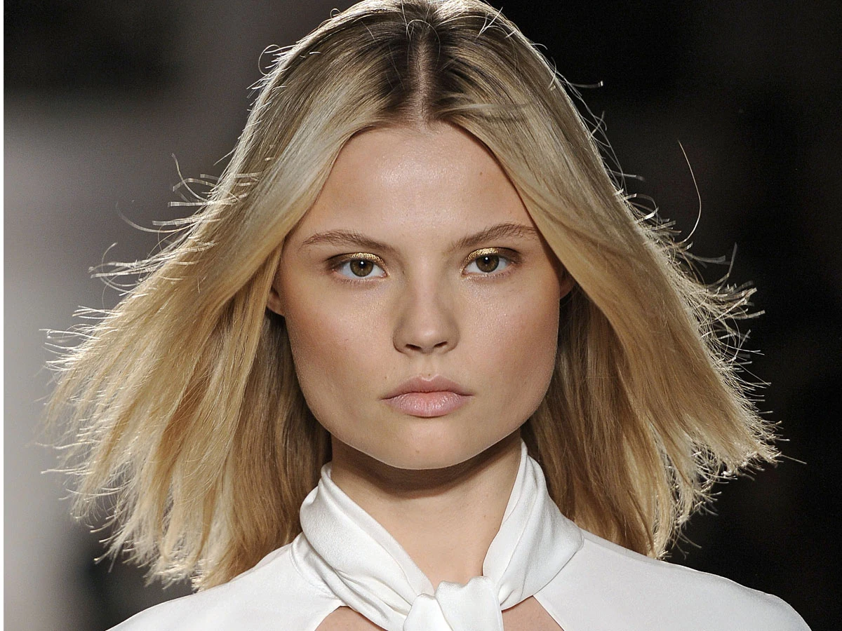 Najbardziej naturalny i ubiwersalny make-up sezonu Najbardziej naturalny i ubiwersalny make-up sezonu