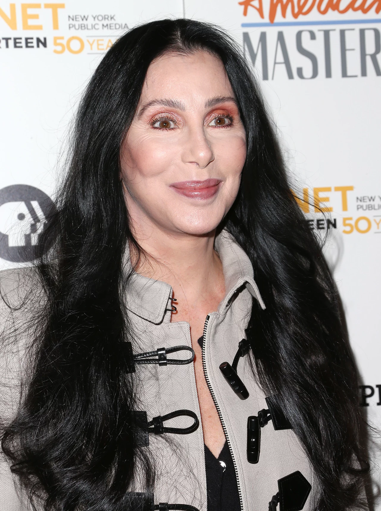 Czy Cher ma twarz 66-latki? Czy Cher ma twarz 66-latki?
