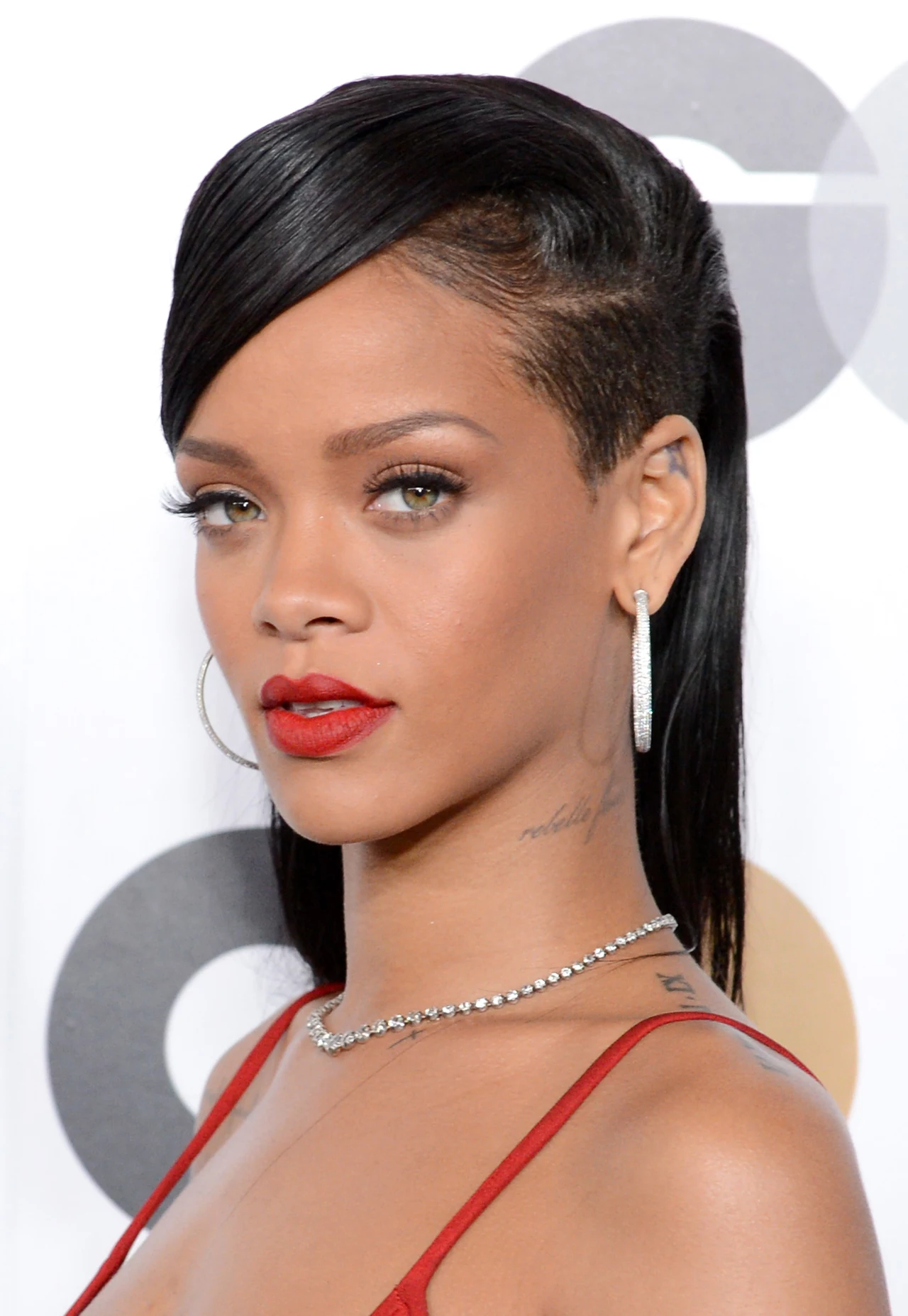 Czy twoim zdaniem Rihanna odsłoniła za dużo? Czy twoim zdaniem Rihanna odsłoniła za dużo?
