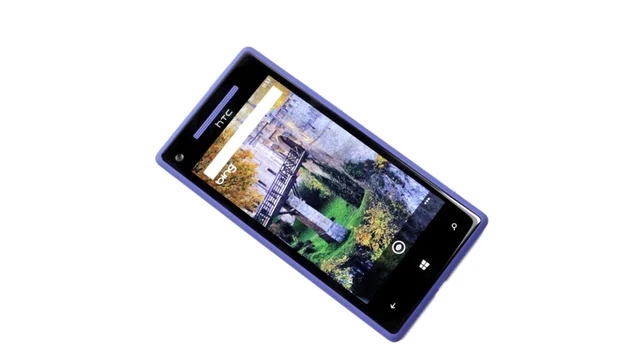  Windows Phone 8X by HTC 