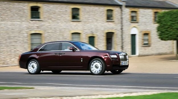 Rolls-Royce Ghost LWB (z przedłużonym rozstawem osi)