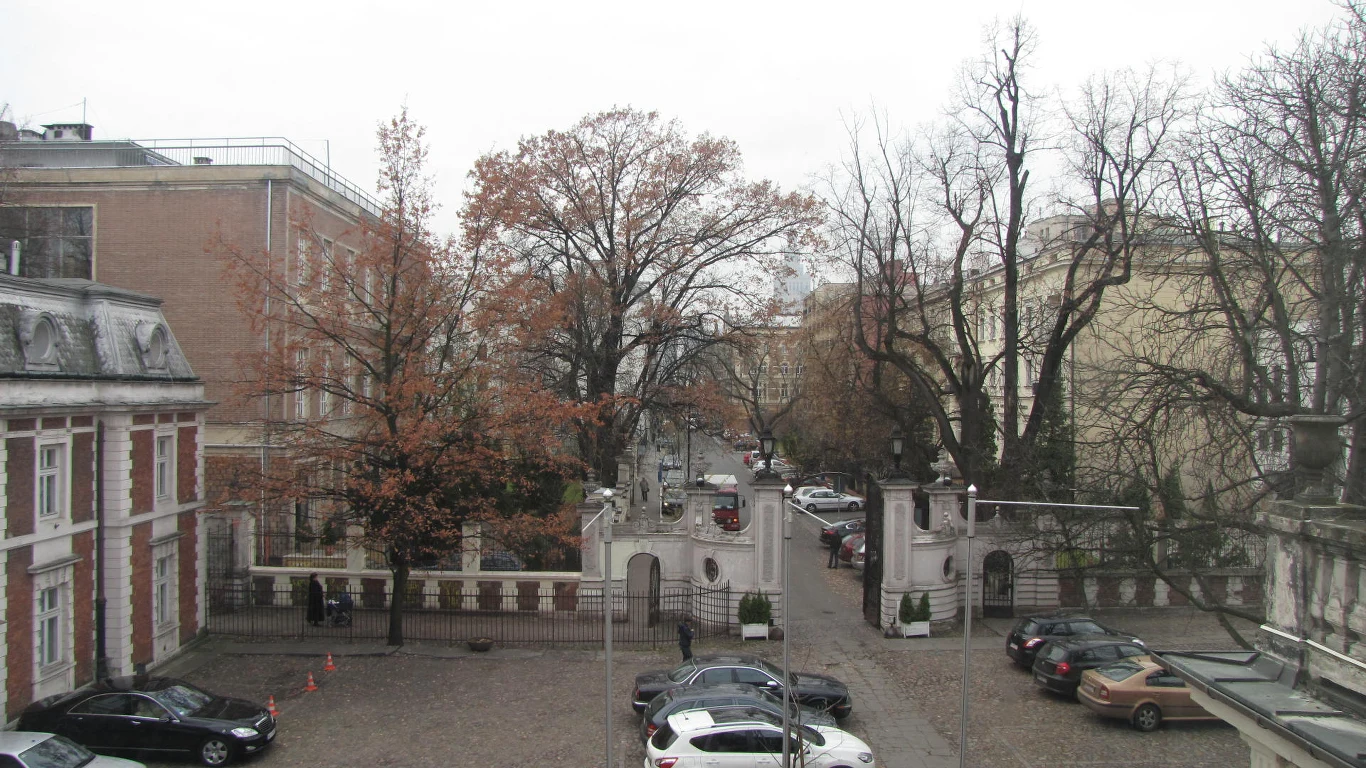 Widok z pałacu Zamoyskich Widok z pałacu Zamoyskich