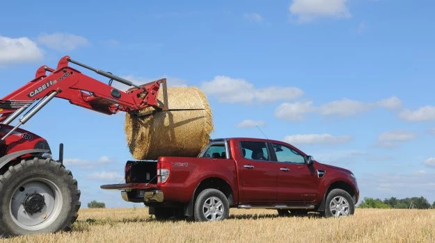 Ładowność Rangera w tej wersji wynosi 1045 kg. Auto może holować przyczepę o masie do 3350 kg.