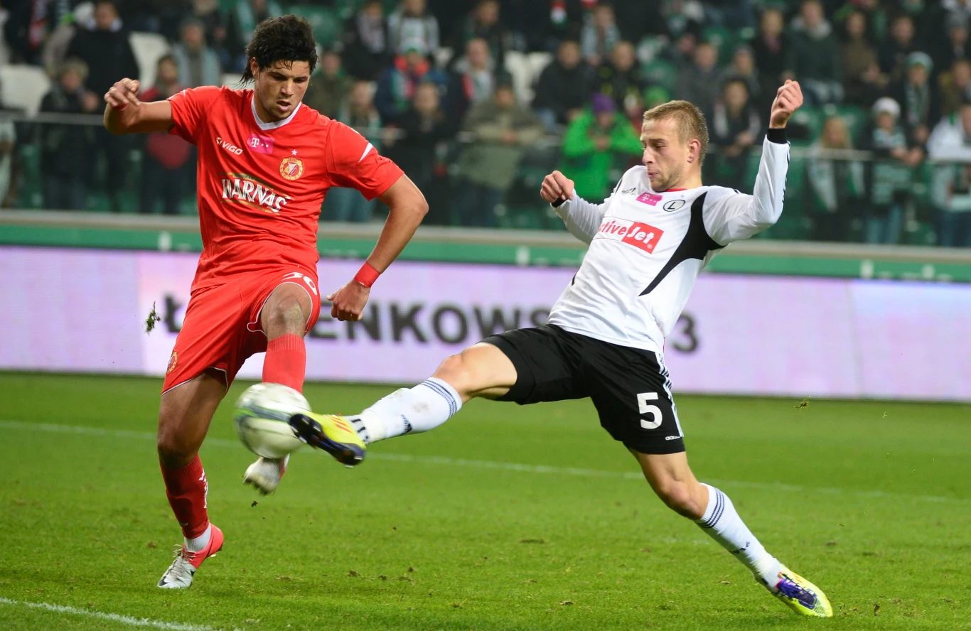 Zwycięskiego gola dla stołecznej drużyny zdobył Jakub Kosecki.