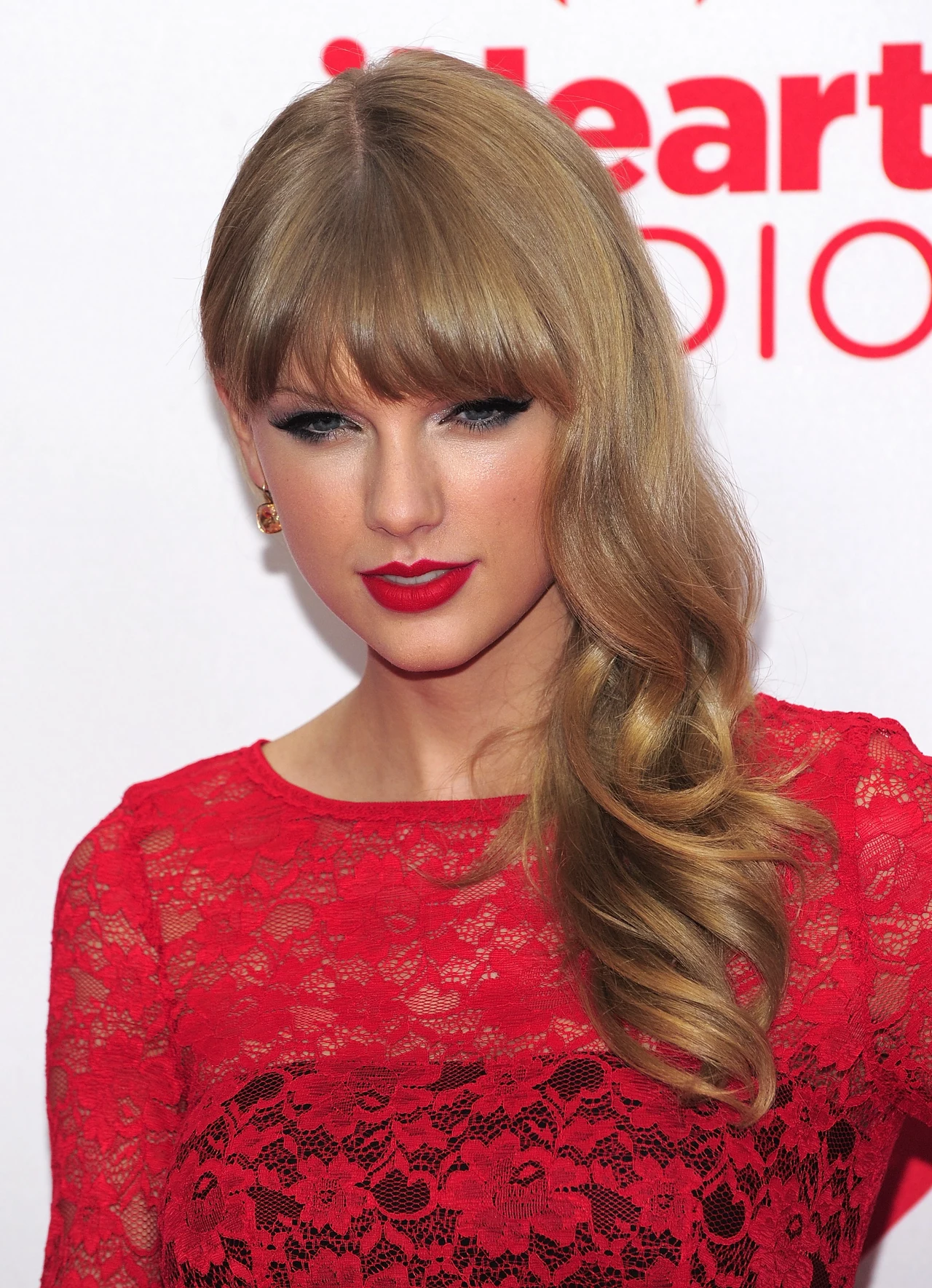 Podoba ci się Taylor Swift w takiej fryzurze? Podoba ci się Taylor Swift w takiej fryzurze?