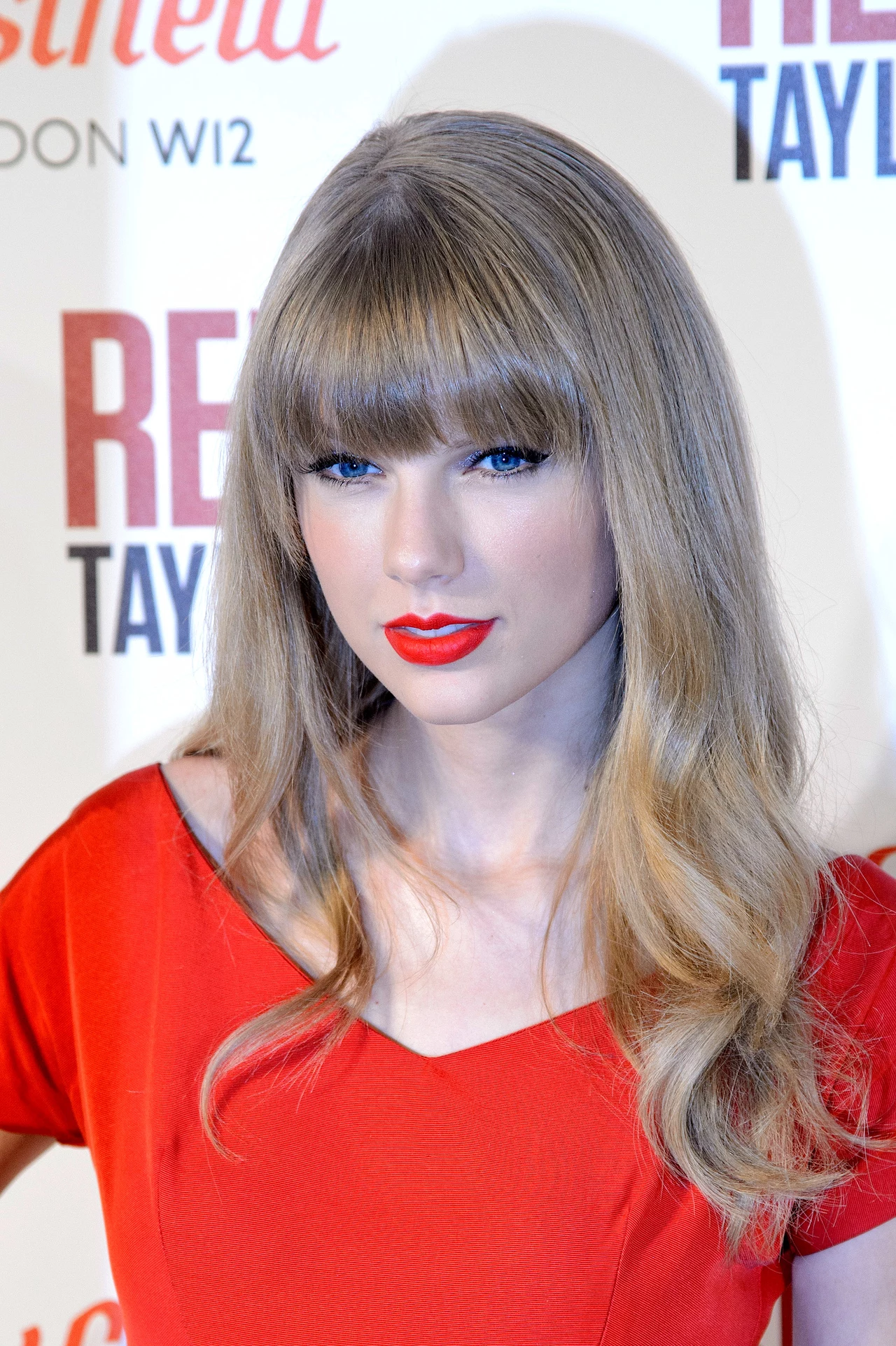 Podoba ci się Taylor Swift w takiej fryzurze? Podoba ci się Taylor Swift w takiej fryzurze?