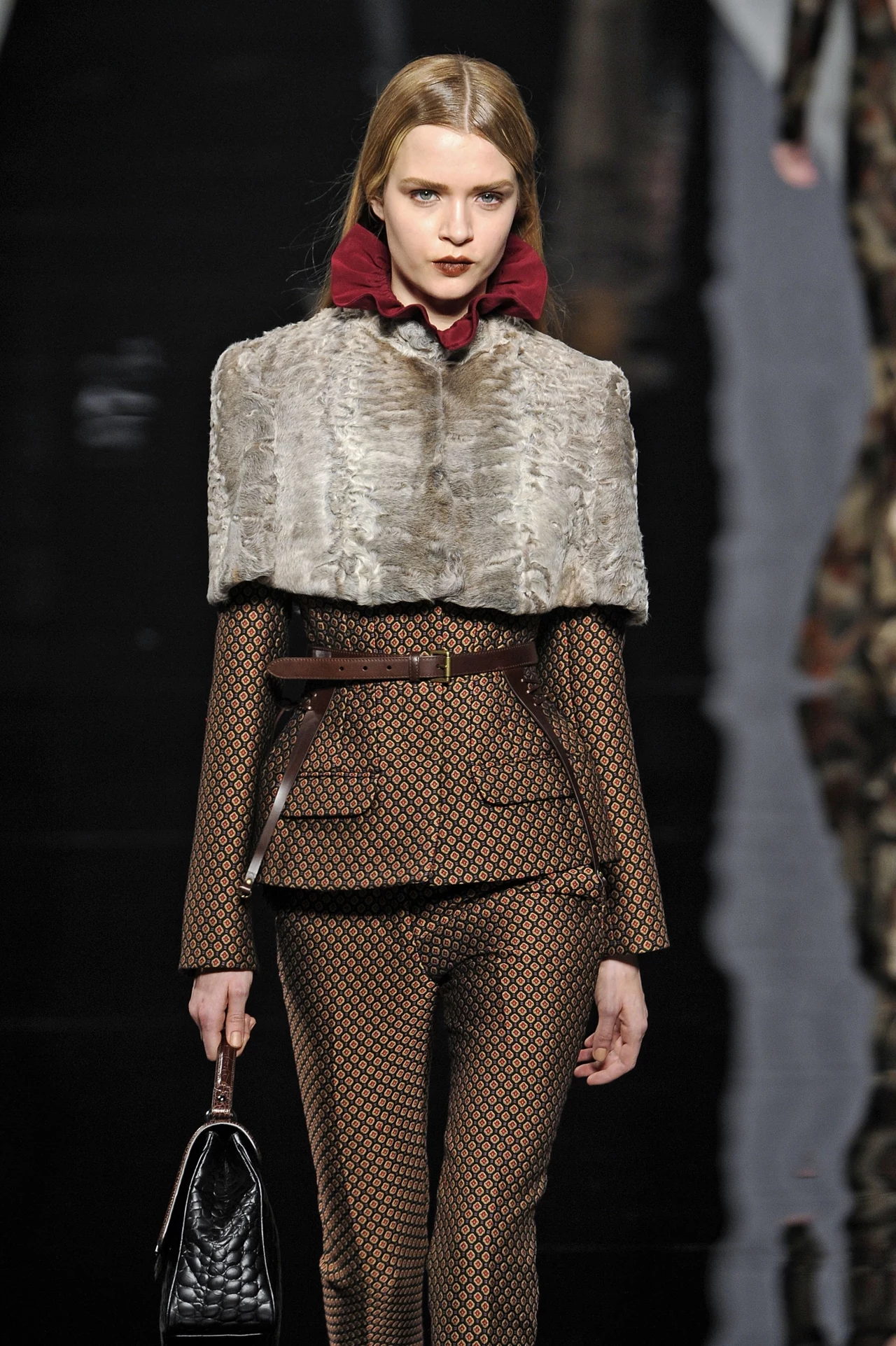 Projekt: Etro Projekt: Etro